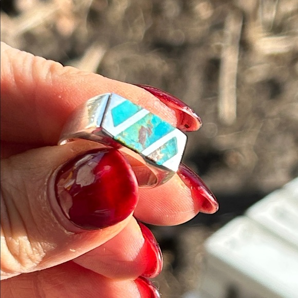 Vintage Turquoise Inlay Sterling Silver Ring - Picture 11 of 11